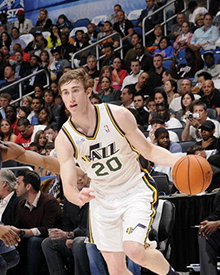 强的主场优 强的主场优